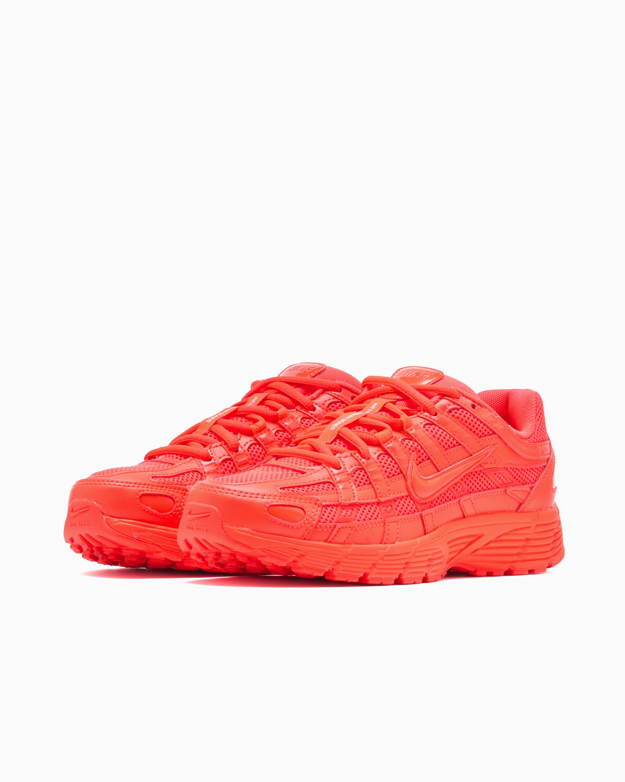 Sneakers Nike Women's P-6000 - IB7701-600