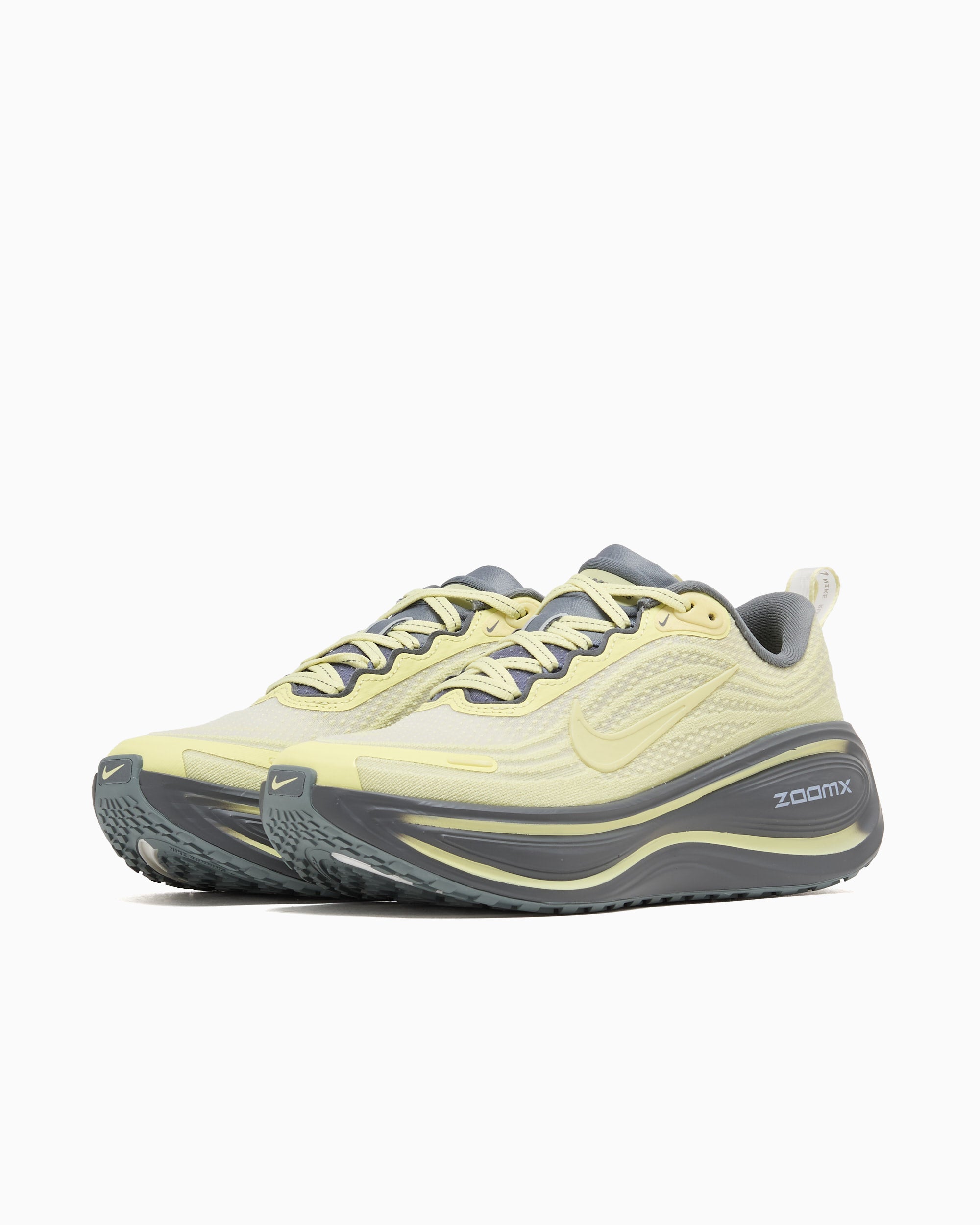 Sneakers Nike Women's Vomero Plus SE - IQ3440-751