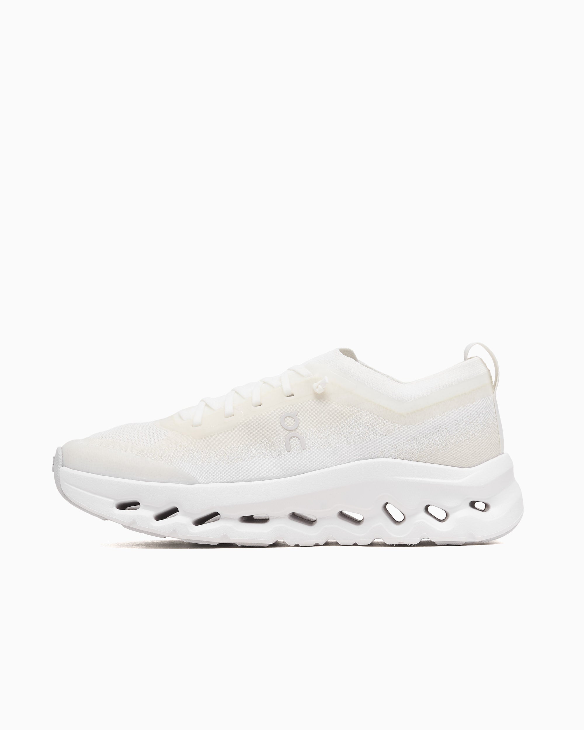 Sneakers On Women's Cloudtilt Moon - 3WF30420664