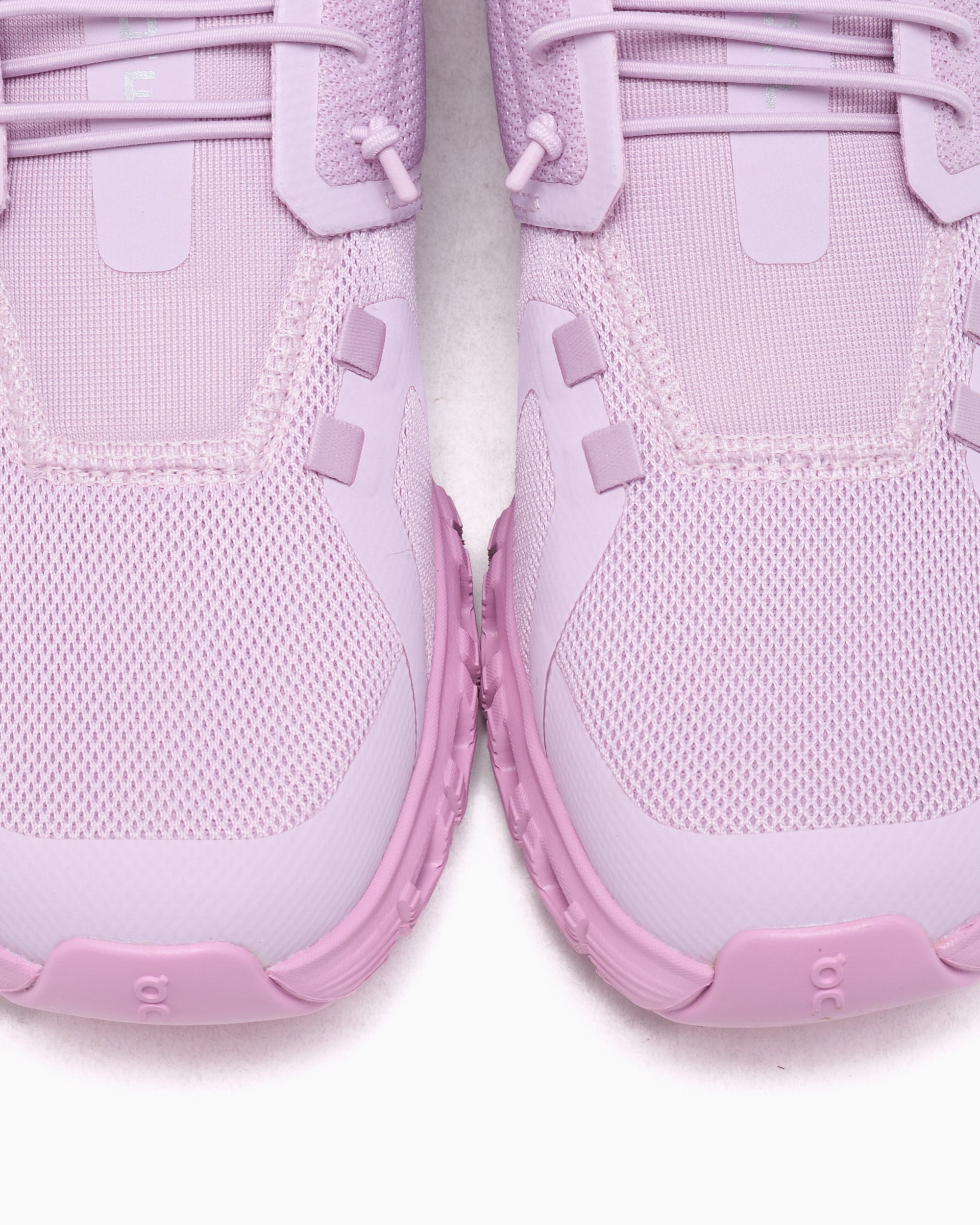 Sneakers On x Sky High Farm Goods Women's Cloud 6 - 3WF30815555