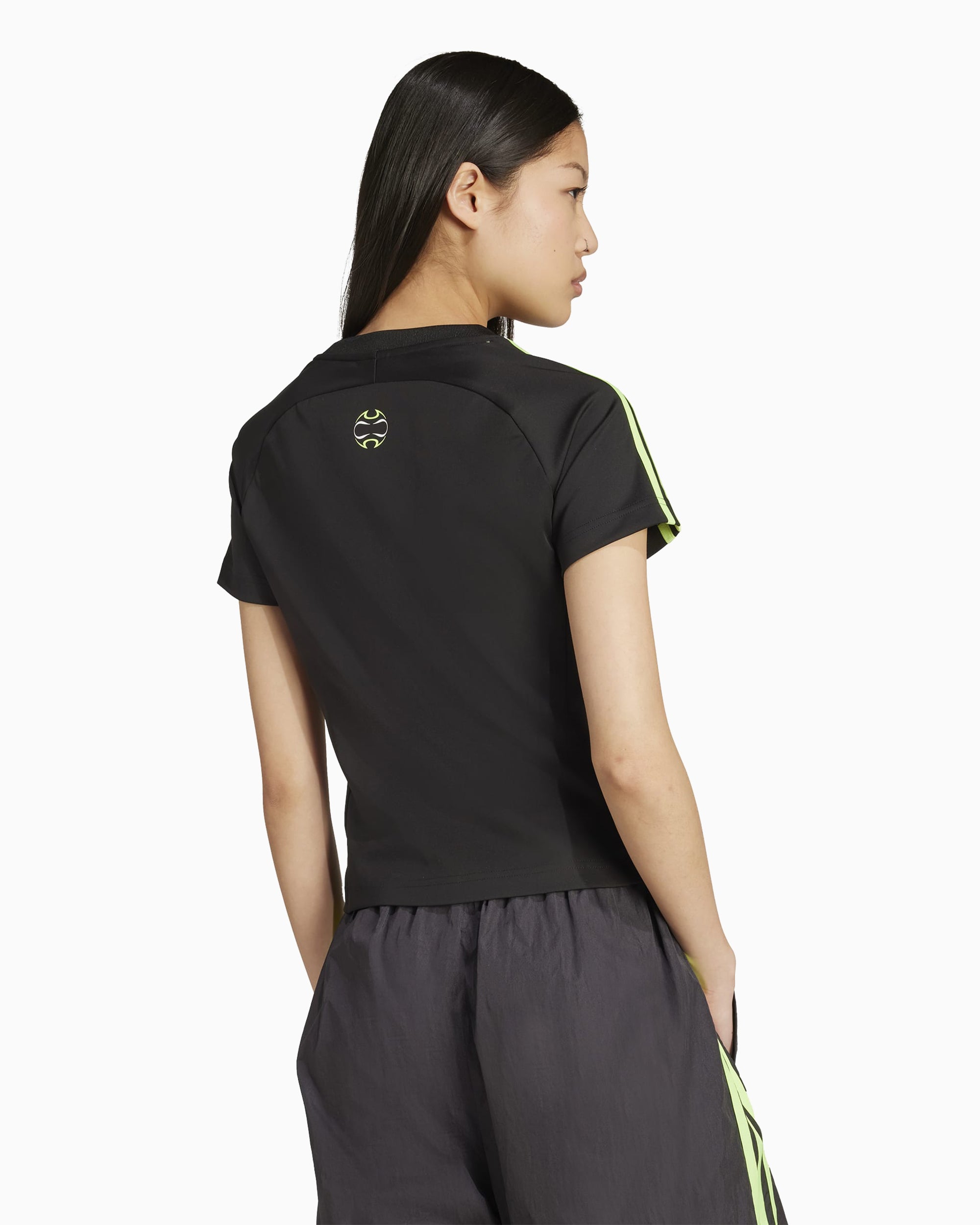T-Shirts adidas Originals Teamgeist Slim Women's T-Shirt - JZ6709