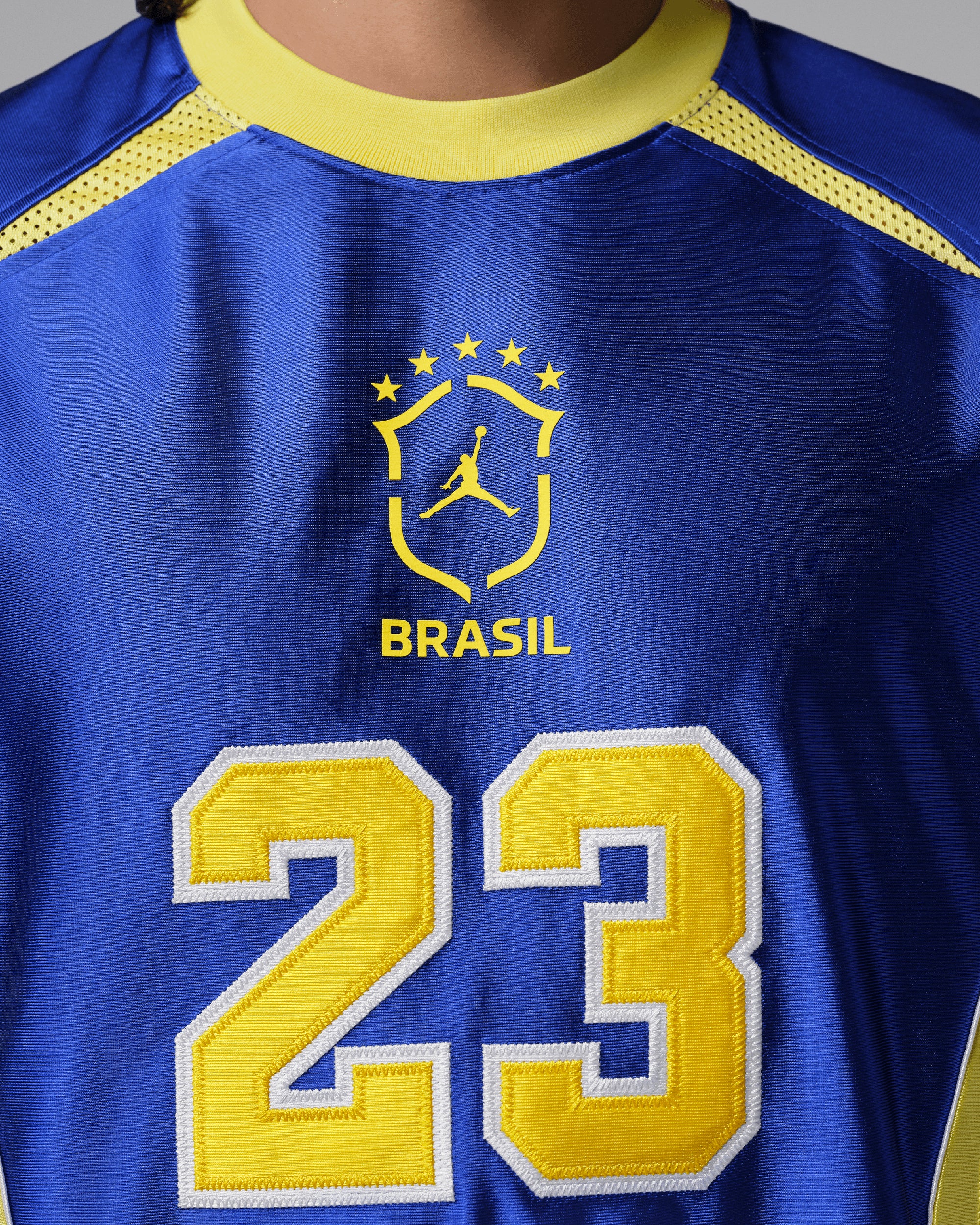 T-Shirts Jordan Brasil Goalkeeper Logo Long-Sleeved Relaxed Men's Jersey T-Shirt - IF3900-417