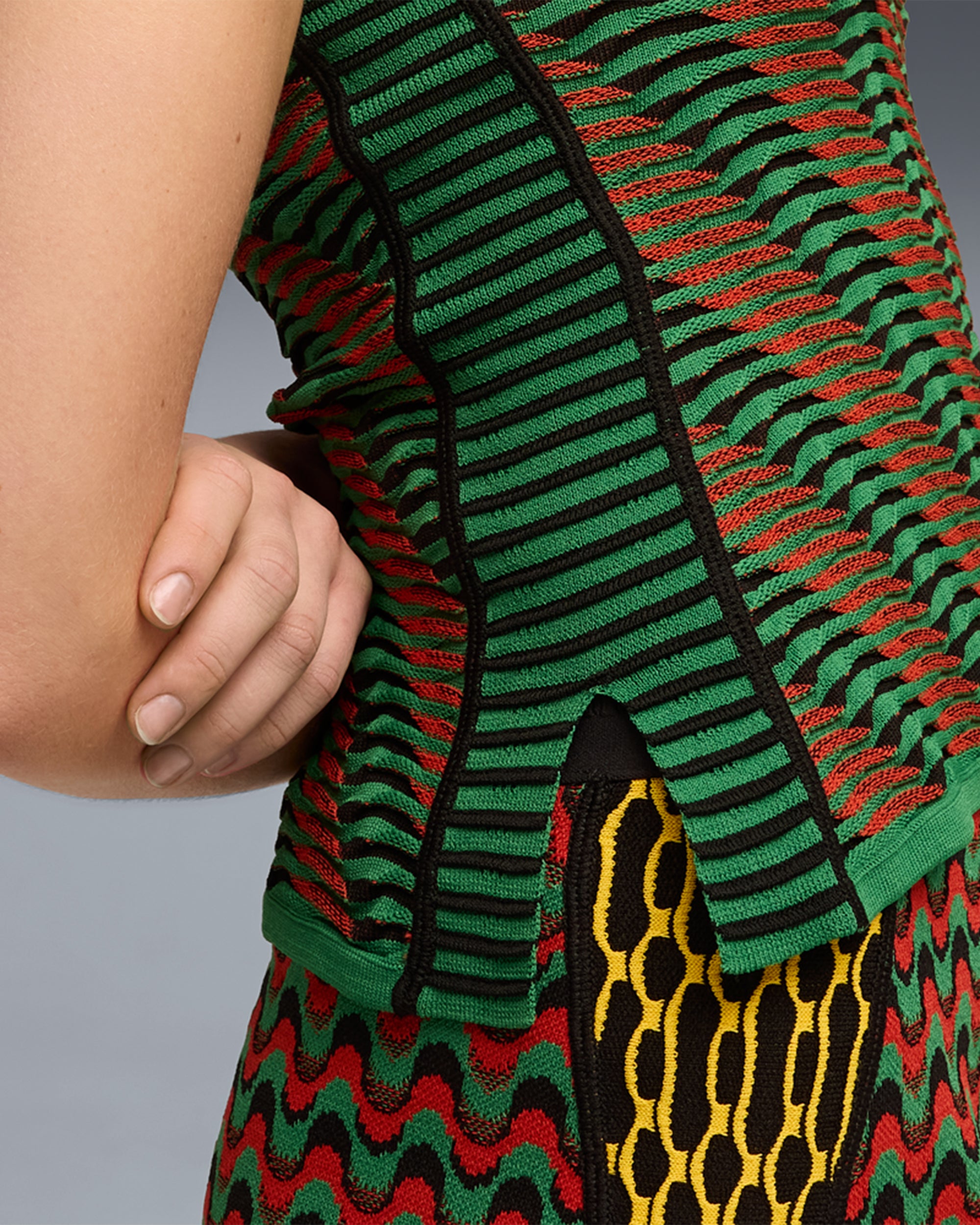 T-Shirts Puma x Ahluwalia T7 Graphic Slim Women's Tank Top - 635237-86